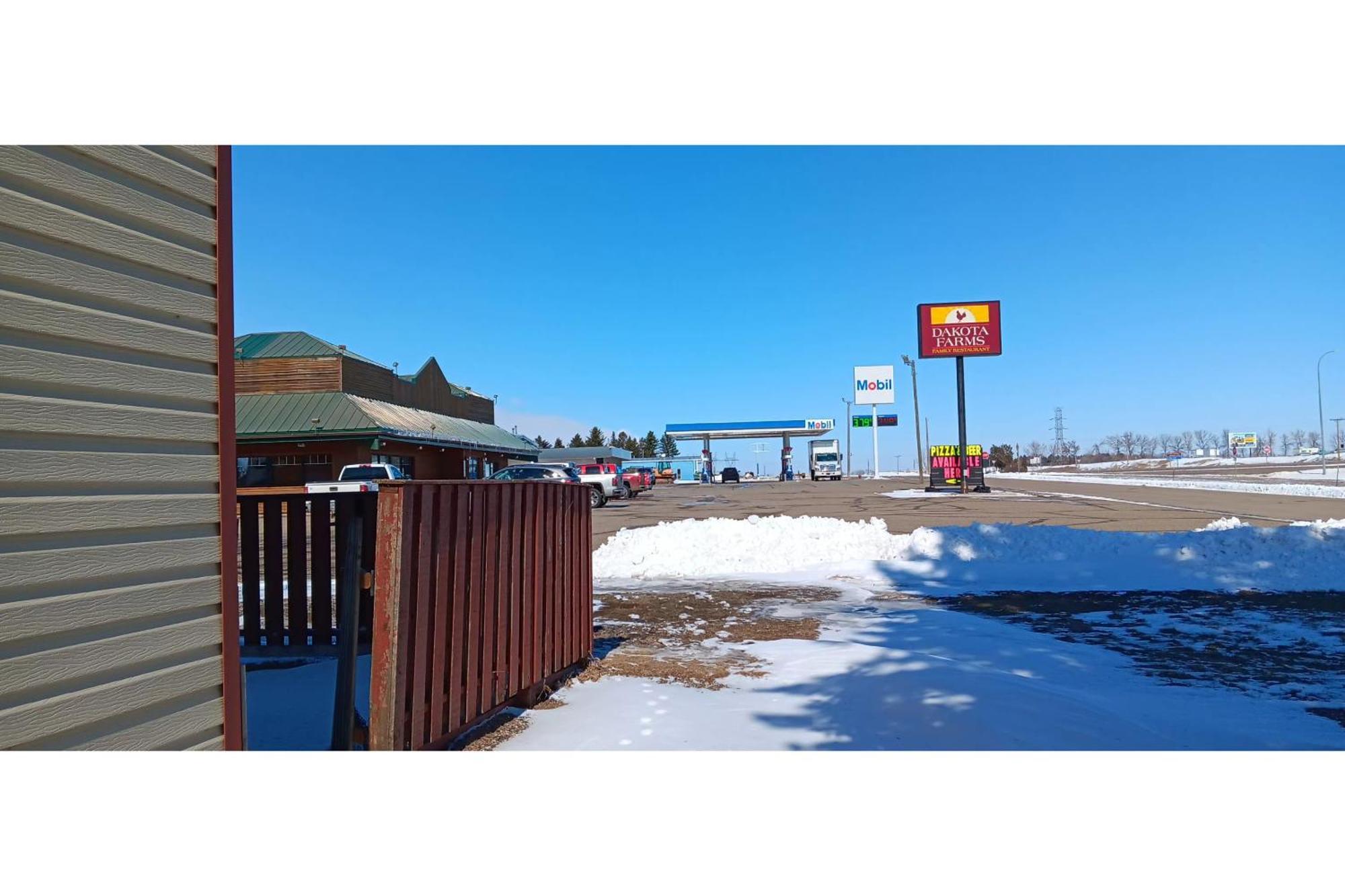 Scotwood Motel By Oyo Washburn Nd Exterior foto